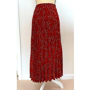 NWT Max Studio Pleated Floral Midi Skirt Size M